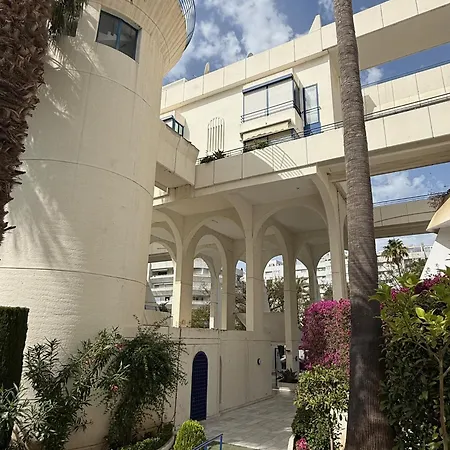 Serna Apartman *